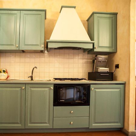 סן ג'ימיניאנו B&B Palazzo Al Torrione 2 מראה חיצוני תמונה