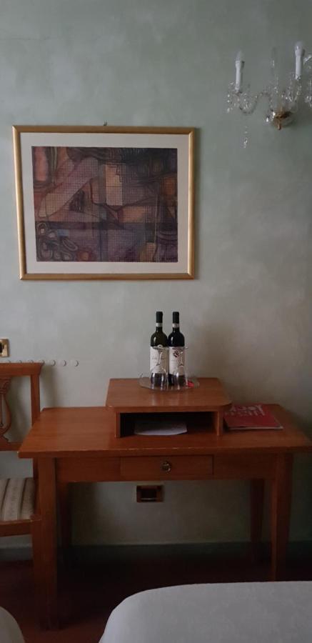 סן ג'ימיניאנו B&B Palazzo Al Torrione 2 מראה חיצוני תמונה