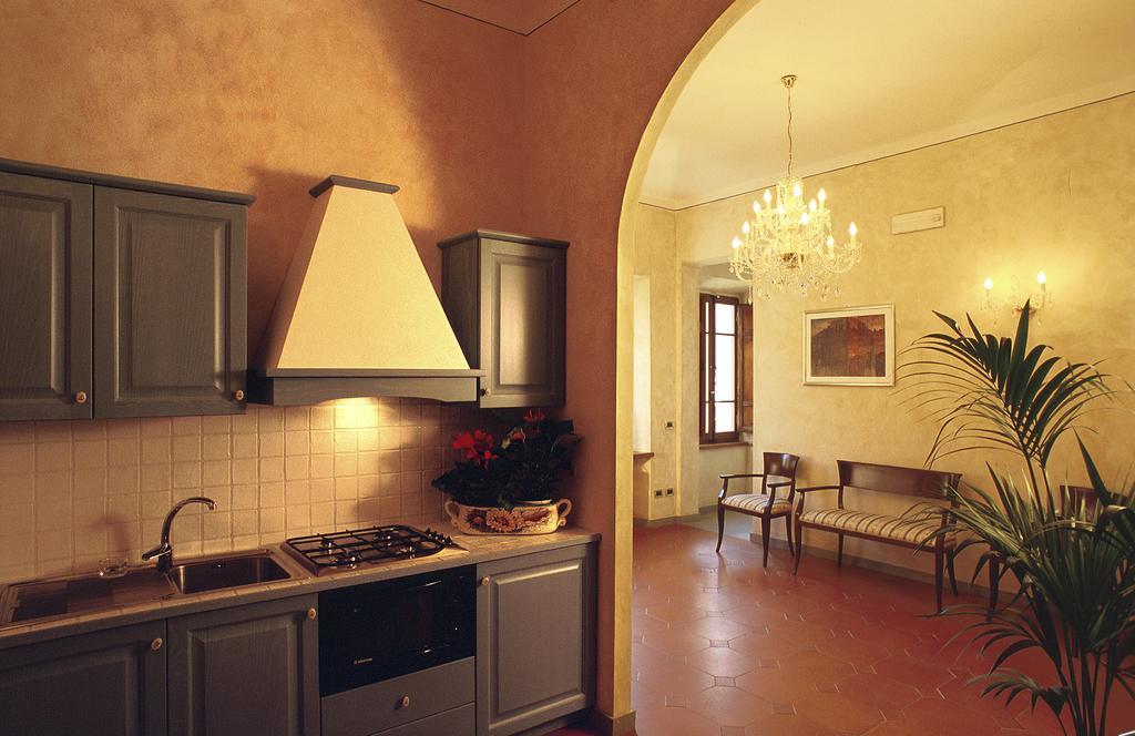 סן ג'ימיניאנו B&B Palazzo Al Torrione 2 מראה חיצוני תמונה