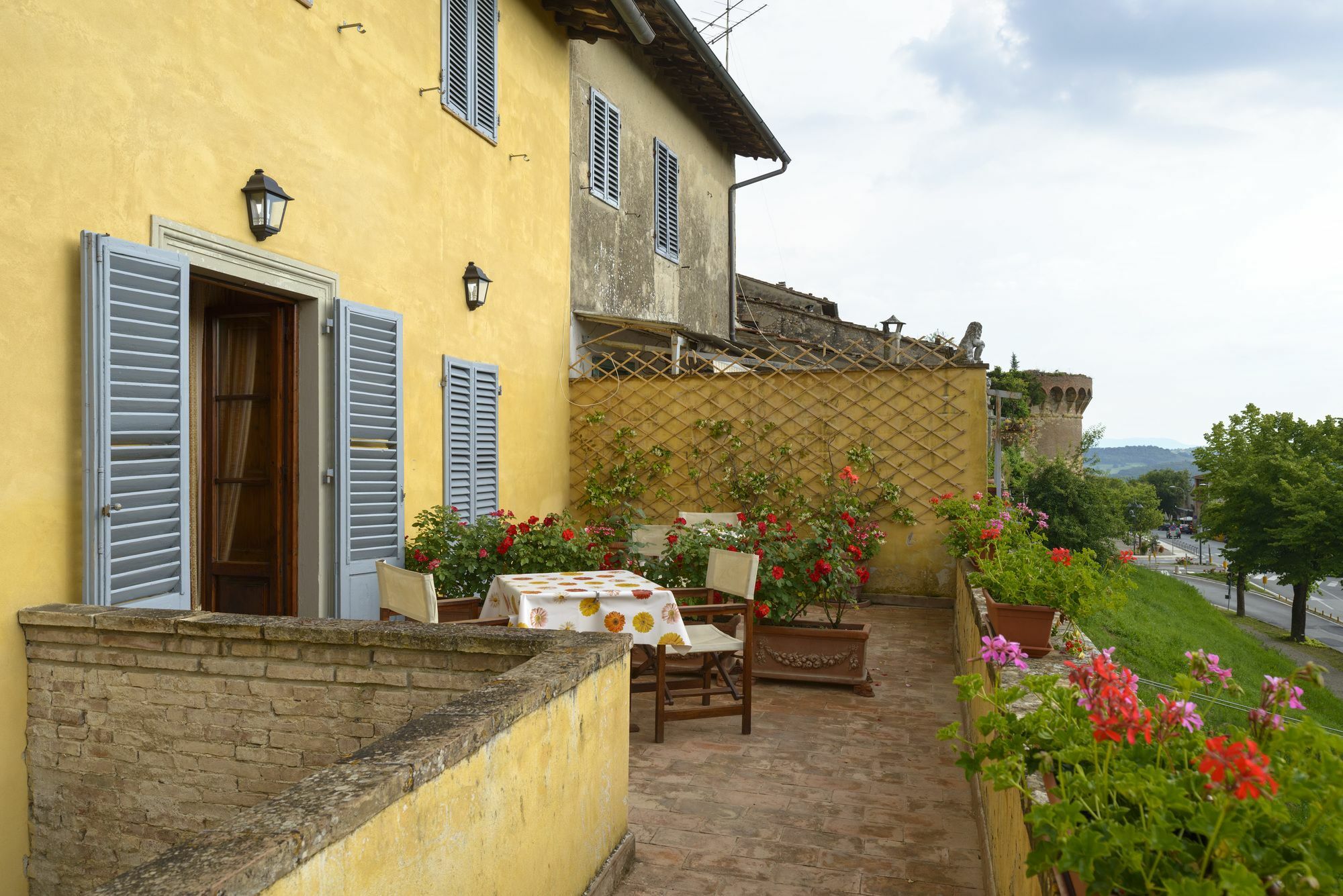 סן ג'ימיניאנו B&B Palazzo Al Torrione 2 מראה חיצוני תמונה